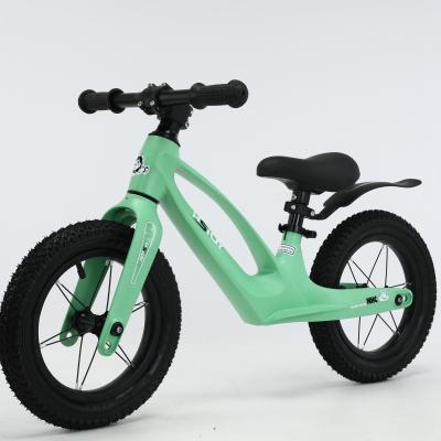 China Toys Plastic Baby Vehicle Walking Training Bike With Non-slip Tire Baby Balance Bike Made In China for sale