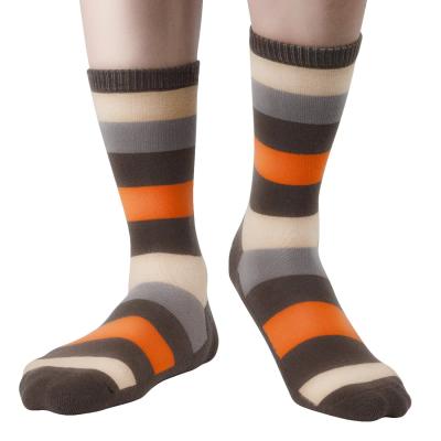 China Wholesale Breathable Outdoor Sports Best Thick Bamboo Men Crew Calf Elite Crew Calf Popular Cushioned Socks for sale