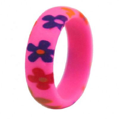 China Women's Leopard Silicone Ring 2022 Summer New Design Fashion Flower Pattern Gemstone Transparent Colorful Women Diamond Jewelry Ring For Girls for sale