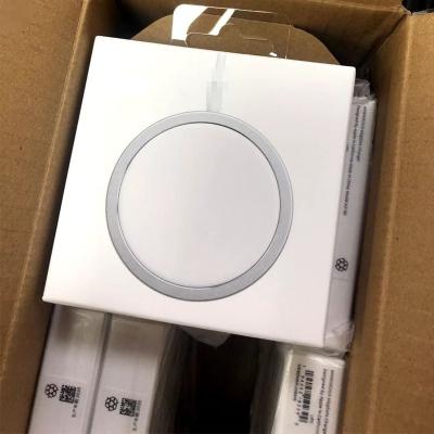 China 2022 New 15W High Speed ​​Magnetic Fast Magnetic Box Packing Safe Mobile Magnetic Phone Charger For Apple iPhone 13 12 Pro Max Wireless Charger for sale