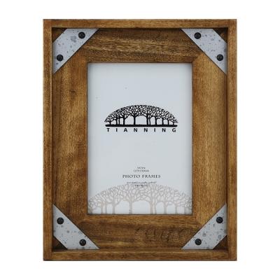 China Pearl/Poplar Brown Wooden Picture Frame Natural Beach Silver Plated Tabletop Picture Frame for sale