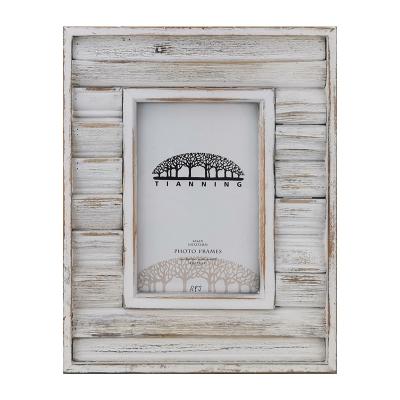 China Rustic Decorative Wooden Picture Frames A4 Picture Art Picture Frames for sale