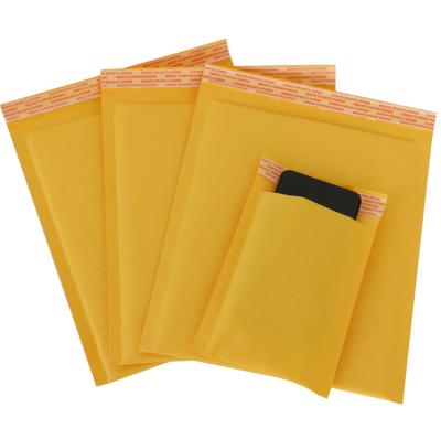 China Yellow Bubble Bag Packaging Shipping Packing Poly Bubble Mailers Padded Envelopes Shipping Bag for sale