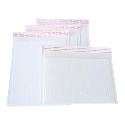 China Packaging Matt White Film Self-sealed Metallic Bubble Mailers Wraps Gift Bags for sale