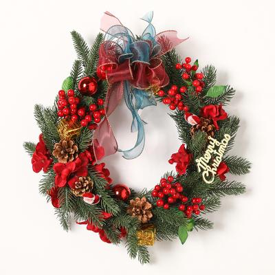 China Wholesale Natural Halloween Christmas Red Touch Fruit Door Braids Green Window Garlands For Front Door for sale