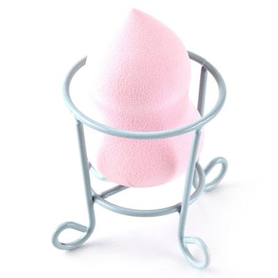 China Personal Care Makeup Sponge Rack Egg Sponge Stand Blast Display Stand Makeup Sponge Dryer Rack for sale