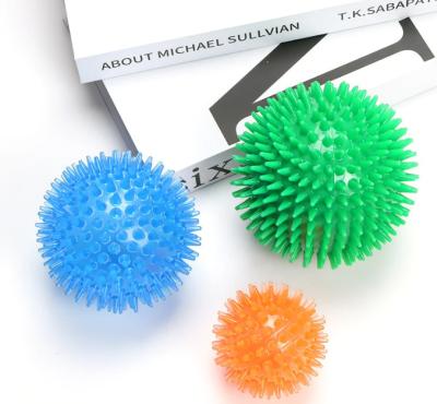 China Dog Toy Tooth Cleaning Non-Toxic Indestructible Soft Durable Rubber Chew Ball Dog Toys With Squeaker for sale