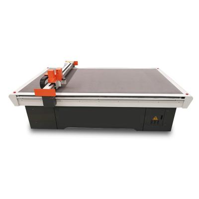 China COMPETTIVE PRICE Oscillating Knife Cutting Machine For Making Fur PU Leather Fabric for sale