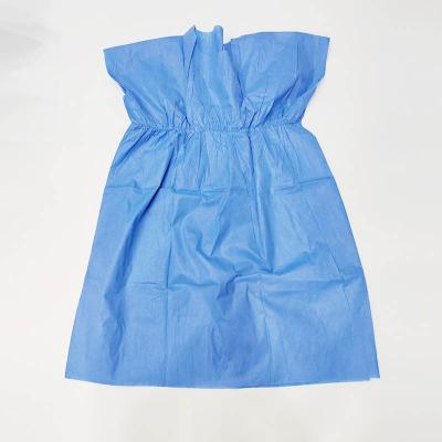 China Disposable And Without Sterilization PP SMS Short Sleeve Hospital Clothing Patient Dress Disposable for sale