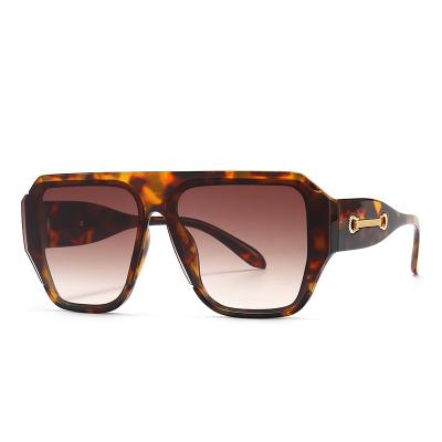 China Fashion sunglasses shape large frame unisex sunglasses 2022 Sunglass sale tops for sale