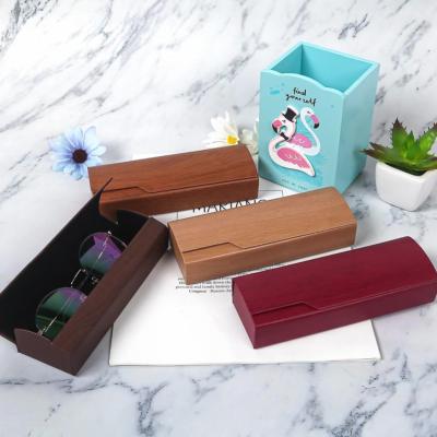 China Fashion cheap wholesale colored eye tinting glasses case custom logo for sale