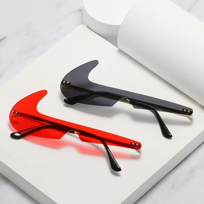 China Newest fashion sunglasses unique hook shape rimless sunglasses 2021 men women sports style futuristic sunglasses for sale