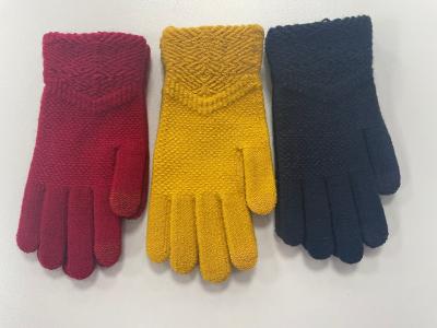 China Acrylic Insulated Winter Knit Gloves for Keeping Warm Stretchy Fit 1 Pair Package for sale