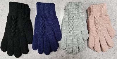 China Custom Design Insulated Winter Knit Gloves for Unisex Acrylic Wool Blend Hand Wash Friendly for sale