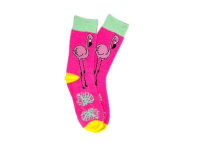 China Die Fantasie-Socken-Frauen der rosa Flamingo-Neonfrauen versehen mit Federn, weiche Socken zu spinnen zu verkaufen