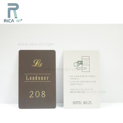 China Free Sample 13.56Mhz Waterproof / Waterproof White Hotel Smart Key Card for sale