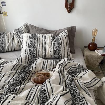 China Factory direct sales Nondisposable double bedding set cotton printed bedding boho luxury 4 piece bed sheets bedding sets for sale