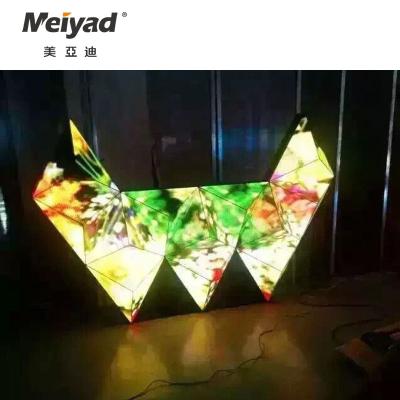 China 336mm*475mm*240mm Indoor P5 Customized Triangle LED Display for sale