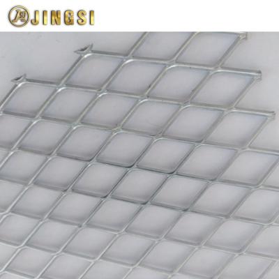 China Diamond Shape Galvanized Expanded Metal Simultaneously Split and Stretched Mesh Fence for sale