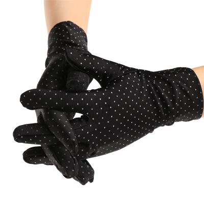 China CLIMATE Simple Women Fashion Ladies Dots Printed Mittens Girl Soft Summer Workout Sun Protection Full Finger Elastic Gloves for sale