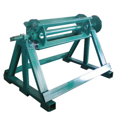 China PPGI-Rolle, die Maschine bildet, zerteilt 5 Ton Manual Decoiler Machine zu verkaufen