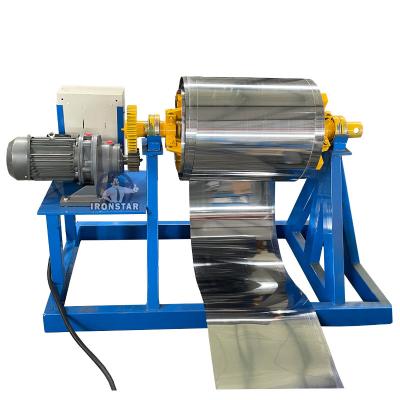 China Die galvanisierte Stahlrolle, die Maschine bildet, zerteilt 5 Ton Electric Sheet Metal Decoiler 1250mm zu verkaufen