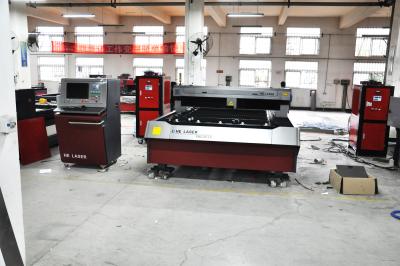 China High Reflection CNC Stainless Steel Laser Cutting Machine For Process Metal for sale