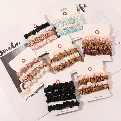 China Wholesale Fashionable Colorful Children Cardboard Tie 4pcs Autumn Satin Hair Ties Adult Scrunchies Stand for sale