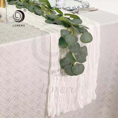 China Dusty Moden Wedding Decoration Gauze Rose Wrinkle White Gauze Ruffled Table Runner for sale