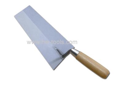 China Bricklaying trowel with wooden handle en venta