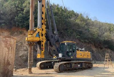 China XCMG restauró el aparejo de taladro rotatorio los 50-70m utilizó el taladro Rig Crawler Type en venta