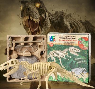 China Game Playing DIY Game Kids Excavation Kits Archeologica Dinosaur Bones Digging Toy And Archaeological Toys Brain Game for sale