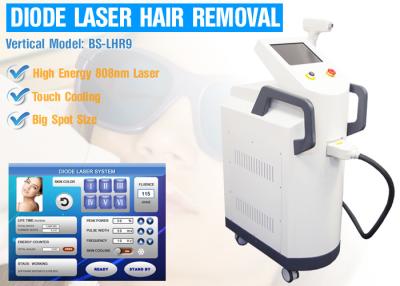 China Laser-Maschine IPL Laser-Haar-Abbau-Maschine der Dioden-810nm mit der Note, die AC220V - 240V abkühlt zu verkaufen