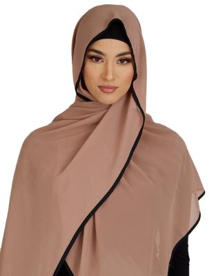 China 2023 New Fashion Polyester Monochrome Piping Scarves Chiffon Hijab Scarf Muslim Headscarf With Black Border for sale