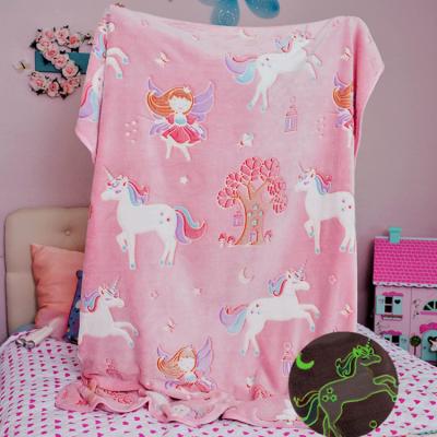 China Anti-Pull High Quality Luminous Textiles Lovely Pink Glow In The Dark Covering Unicon For Soft Girls And Warm Luminous Blanket for sale