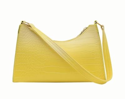 China Fashoion 2021 trends ladies fashion handbags crocodile print girls for bag fancy leather armpit shoulder bags for sale