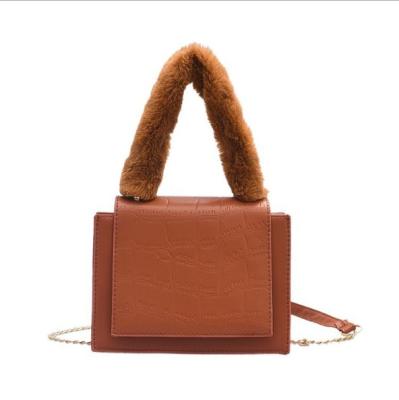 China High Quality Women's Handbags Winter Fur Handle Women's Elegant Charming Handbags Fashion Manufacturing Ladies Fur Shoulders Pinch Bags for sale