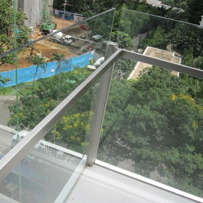 China Modern Commercial Stainless Steel Glass Balustrade Glass Balustrade Railing Design for sale