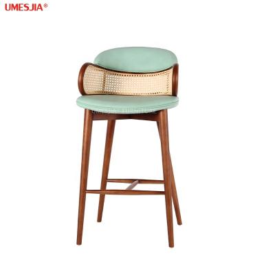 China Modern Modern Bar Furniture Cane Bar Stool Solid Wood Chair With High Back Rattan Bar Chair for sale