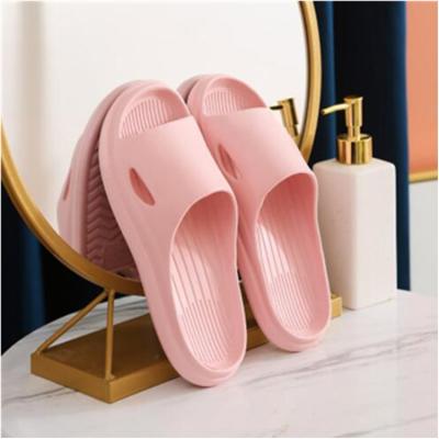 China Light colorimetric slippers summer tide magician hotel outdoor home couples men and women of a word hindrance for sale