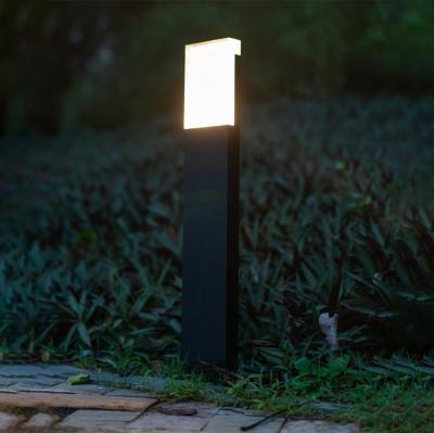 China Modern Waterproof Aluminum Garden Bollard Light Outdoor LED Lawn Lamp for sale