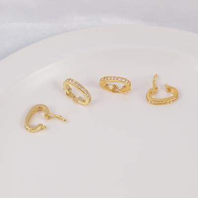 China Environmental Friendly Jewelry Pendant Connect Clasp 18K Copper Plating Pendant Connect Clasp Vivid Color Retention Plated Gold C Shape Hook Clasps for sale