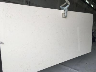 Cina Il NSF ha approvato le lastre dorate della pietra del quarzo del marmo del cielo utilizzate nella vanità/Kitchentop del bagno in vendita