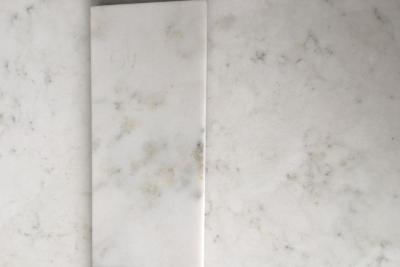 China Customized Gold Marble Vein  Quartz Stone Vanity Top For Dining Table Tops for sale