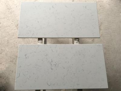 China Pequeños tops de encargo de la vanidad del cuarto de baño con el fregadero, el color blanco o modificado para requisitos particulares de Carrara en venta