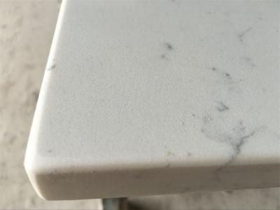 中国 高密度カラーラの白い水晶 Worktops によって設計される石造りのカウンタートップ 販売のため