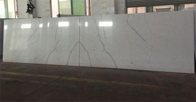 China Pedra Benchtops de quartzo dos materiais da bancada da cozinha da bancada da superfície do sólido de quartzo do teste padrão de Calacatta do falso à venda