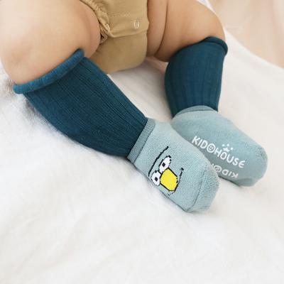 China Antibacterial Cute Antibacterial Baby Socks Non Slip With Long Grips Cotton Socks For Infant Girls Boys Newborn Knee High Socks 2021 for sale