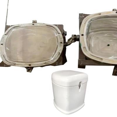 中国 Food and Beverage Industry OEM Rotational Mold Plastic Case Molds Polyethylene Rotational Molding 販売のため