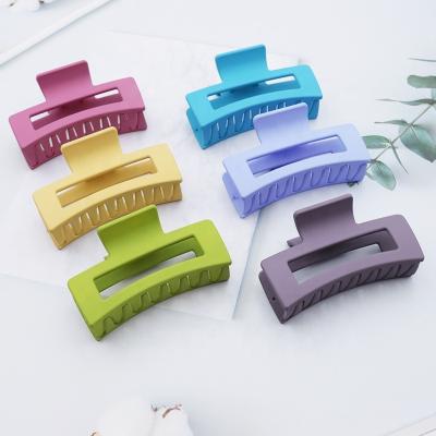 China MILLION 3.3 Inch Thick Hair Clips Resin Sling Hair Claw Plastic Strong Purple Hair Clip Fashion Plug For Women Girls for sale